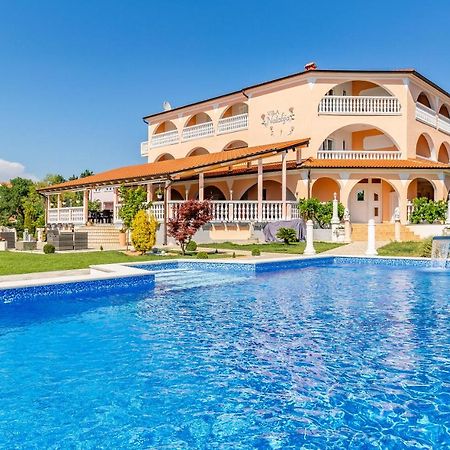 Villa Natalija Medulin Exteriér fotografie